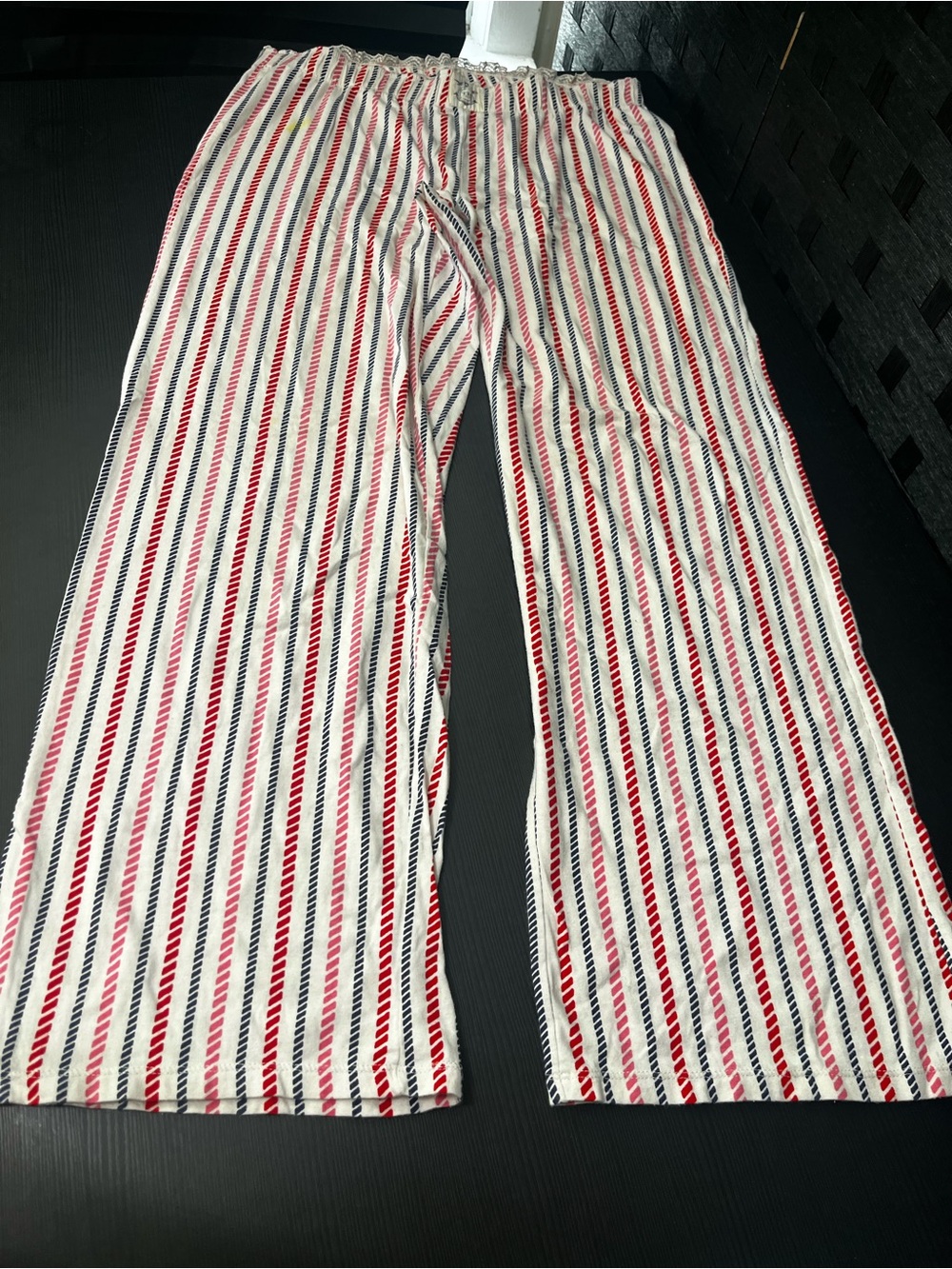 Vintage Women’s Tommy Hilfiger striped Lounge pajama pants with lace trim Sz M